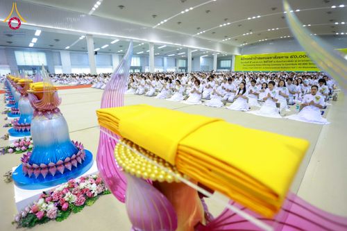 ภาพ No.318311:วันอาทิตย์ต้นเดือนที่ 5 เมษายน พ.ศ.2569 พิธีบูชาข้าวพระ ณ สภาธรรมกายสากล วัดพระธรรมกาย