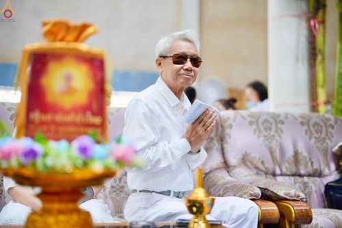 ภาพ No.283030:วันที่ 1 พฤษจิกายน พุทธศักราช 2568 พิธีทอดกฐินสามัคคีทั่วไทย 30,000 วัด  โดยคณะศิษยานุศิษย์ บูชาธรรม 81 ปี  หลวงพ่อธัมมชโย ณ วัดบางพูดนอก อ.ปากเกร็ด จ.นนทบุรี