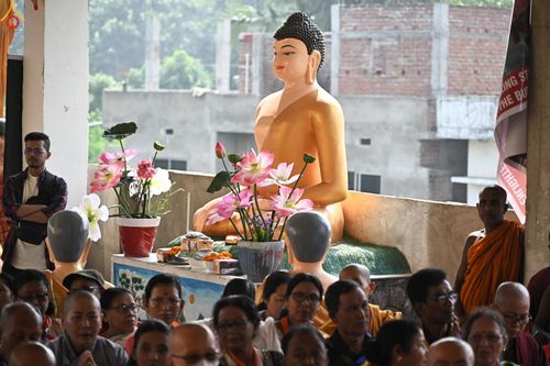 ภาพ No.284045:วันที่ 5 พฤศจิกายน พุทธศักราช 2568 กฐินสมทบวัดต่างประเทศ โดยคณะศิษยานุศิษย์ บูชาธรรม 81 ปี หลวงพ่อธัมมชโย ณ วัดพุทธนานาชาติเพื่อสวัสดิการสากล (Buddha International Welfare Mission)  เมืองพุทธคยา ประเทศอินเดีย