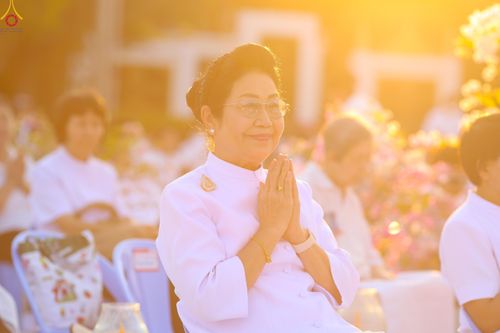 ภาพ No.293965:วันที่ 14 มกราคม พ.ศ. 2569 พิธีจุดประทีปถวายเป็นพุทธบูชา และบูชาธรรมมหาปูชนียาจารย์  ณ วัดสองพี่น้อง ต.ต้นตาล อ.สองพี่น้อง จ.สุพรรณบุรี ในโครงการธรรมยาตรา กตัญญูบูชา มหาปูชนียาจารย์ พระมงคลเทพมุนี(สด จนฺทสโร) พระผู้ปราบมาร อนุสรณ์สถาน 7 แห่ง ปีที่ 14