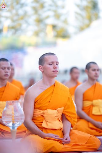 ภาพ No.291989:วันที่ 10 มกราคม พ.ศ. 2569 พิธีจุดประทีปถวายเป็นพุทธบูชา และบูชาธรรมมหาปูชนียาจารย์  ณ อนุสรณ์สถานคลองบางนางแท่น อ.สามพราน จ.นครปฐม ในโครงการธรรมยาตรา กตัญญูบูชา มหาปูชนียาจารย์ พระมงคลเทพมุนี(สด จนฺทสโร) พระผู้ปราบมาร อนุสรณ์สถาน 7 แห่ง ปีที่ 14