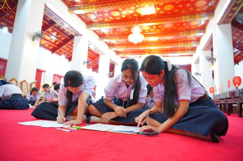 ภาพ No.288963:วันพุธที่ 17 ธันวาคม พ.ศ.2568 กิจกรรมเยาวชนไทยรวมใจทำความดี "เด็กดีมหานคร ต้นแบบด้านศีลธรรม" แข่งขันสอบตอบปัญหาศีลธรรมในพระพุทธศาสนา ครั้งที่ 7 และวันรวมพลังเด็กดี V-Star ประจำปี 2568 ณ วัดมหาธาตุยุวราชรังสฤษฎิ์ราชวรมหาวิหาร กรุงเทพมหานคร