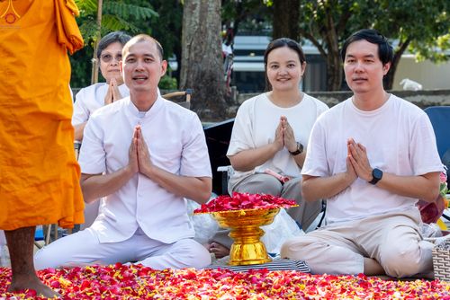 ภาพ No.305832:วันที่ 25 มกราคม พ.ศ. 2569 พิธีต้อนรับพระธรรมยาตรา วัดพระธรรมกาย(ภาพชุดที่ 3) ในโครงการธรรมยาตรา กตัญญูบูชา มหาปูชนียาจารย์ พระมงคลเทพมุนี(สด จนฺทสโร) พระผู้ปราบมาร อนุสรณ์สถาน 7 แห่ง ปีที่ 14
