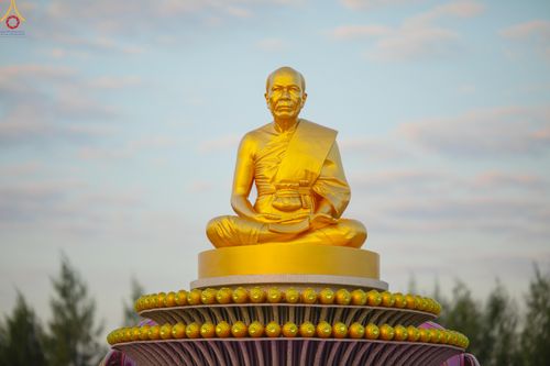 ภาพ No.302483:วันที่ 24 มกราคม พ.ศ. 2569 พิธีตักบาตรพระธรรมยาตรา ณ อนุสรณ์สถานลำดับที่ 5 สถานที่เผยแผ่วิชชาธรรมกายครั้งแรก อนุสรณ์สถานบางปลา วัดบางปลา อำเภอบางเลน จังหวัดนครปฐม ในโครงการธรรมยาตรา กตัญญูบูชา มหาปูชนียาจารย์ พระมงคลเทพมุนี(สด จนฺทสโร) พระผู้ปราบมาร อนุส