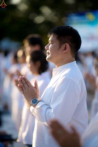 ภาพ No.291968:วันที่ 10 มกราคม พ.ศ. 2569 พิธีจุดประทีปถวายเป็นพุทธบูชา และบูชาธรรมมหาปูชนียาจารย์  ณ อนุสรณ์สถานคลองบางนางแท่น อ.สามพราน จ.นครปฐม ในโครงการธรรมยาตรา กตัญญูบูชา มหาปูชนียาจารย์ พระมงคลเทพมุนี(สด จนฺทสโร) พระผู้ปราบมาร อนุสรณ์สถาน 7 แห่ง ปีที่ 14