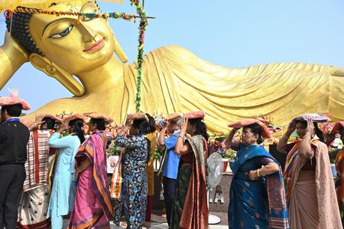 ภาพ No.284040:วันที่ 5 พฤศจิกายน พุทธศักราช 2568 กฐินสมทบวัดต่างประเทศ โดยคณะศิษยานุศิษย์ บูชาธรรม 81 ปี หลวงพ่อธัมมชโย ณ วัดพุทธนานาชาติเพื่อสวัสดิการสากล (Buddha International Welfare Mission)  เมืองพุทธคยา ประเทศอินเดีย