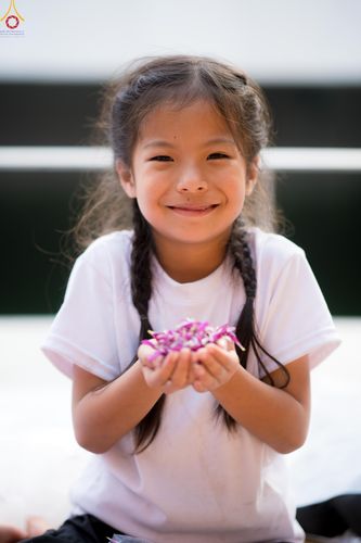 ภาพ No.287484:วันที่ 3 มกราคม พ.ศ. 2569 พิธีต้อนรับพระธรรมยาตรา ในโครงการธรรมยาตรา กตัญญูบูชา มหาปูชนียาจารย์ พระมงคลเทพมุนี(สด จนฺทสโร) พระผู้ปราบมาร อนุสรณ์สถาน 7 แห่ง ปีที่ 14 ณ อนุสรณ์สถานมหาวิหารพระมงคลเทพมุนี (โลตัสแลนด์) อ.สองพี่น้อง จ.สุพรรณบุรี