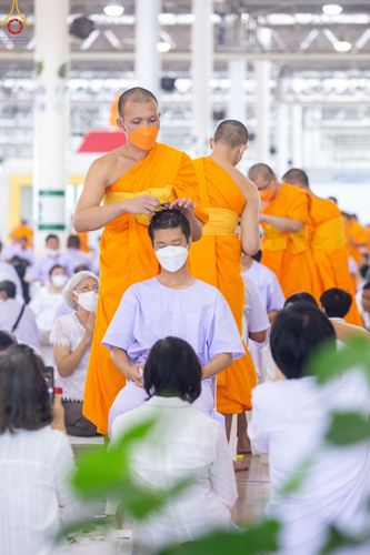 ภาพ No.78763:พิธีปลงผมนาคธรรมทายาท โครงการอบรมยุวธรรมทายาท มัชฌิมธรรมทายาท และธรรมทายาทรุ่นอุดมศึกษา ณ สภาธรรมกายสากล วัดพระธรรมกาย วันเสาร์ที่ 1 เมษายน พ.ศ. 2566