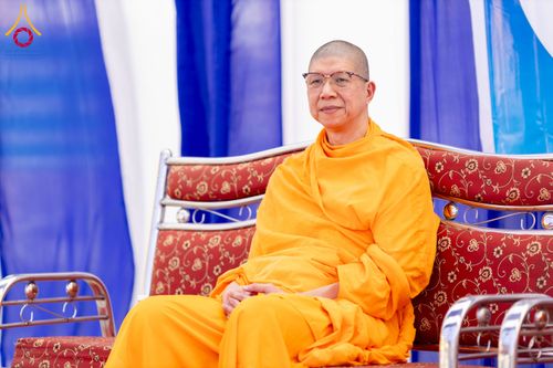 ภาพ No.283764:วันที่ 6-7 ธันวาคม พ.ศ. 2568  พิธีรับมอบหนังสือแสดงเจตจำนงถวายสิทธิครอบครองและใช้ประโยชน์วัดสันติวัน เมืองนาคปูร์  พิธีจุดโคมประทีปถวายเป็นพุทธบูชา และอุทิศบุญกุศลแด่ ดร.บี.อาร์. อัมเบดการ์  พิธีบูชาข้าวพระถ่ายทอดสดจากประเทศไทย