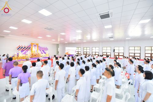 ภาพ No.227243:วันอังคารที่ 3 มิถุนายน พ.ศ. 2568 นายอำเภอคลองหลวง นำพสกนิกรรวมใจภักดิ์ สมเด็จพระนางเจ้าฯ พระบรมราชินี เนื่องในโอกาสวันเฉลิมพระชนมพรรษา ณ อาคารปลูกศรัทธา 2 วัดพระธรรมกาย อ.คลองหลวง จ.ปทุมธานี