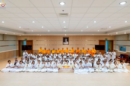 ภาพ No.242400:วันที่ ๒๙ - ๓๑ สิงหาคม พ.ศ. ๒๕๖๘ สัมมนารวมใจผู้นำบุญ บูชาธรรม ๘๑ ปี  หลวงพ่อธัมมชโย รุ่นที่ ๒ กฐินสามัคคีทั่วไทย ๓๐,๐๐๐ วัด โครงการอุปสมบทบูชาธรรมมหาปูชนียาจารย์  ๓,๐๐๐ รูป