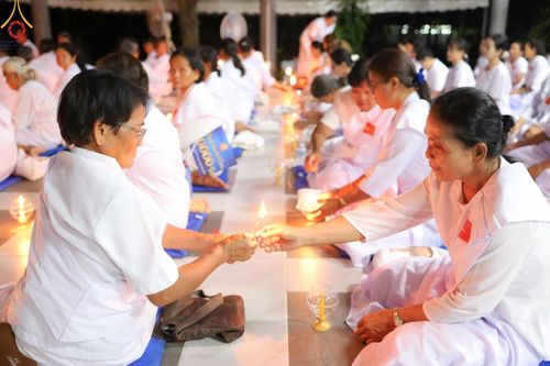 ภาพ No.158433:โครงการอบรมอุบาสก อุบาสิกาแก้ว  ตัวแทนทอดกฐิน 30,000 วัด ทั่วไทย บูชาธรรม 80 ปี หลวงพ่อธัมมชโย ระหว่างวันที่ 20-22 กันยายน พ.ศ. 2567 ณ จังหวัดบุรีรัมย์ รุ่นที่ 3