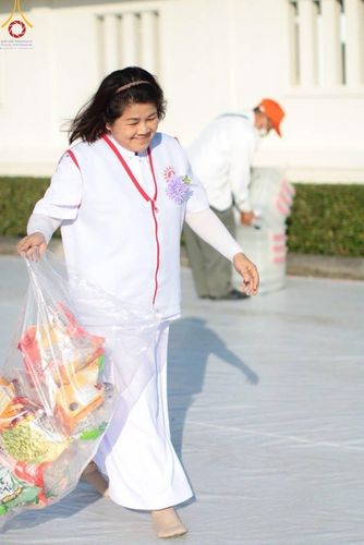 ภาพ No.205612:V.53 สารพัดV สารพัดดี ที่วัดโบสถ์บน ในโครงการธรรมยาตรา กตัญญูบูชา มหาปูชนียาจารย์ พระมงคลเทพมุนี(สด จนฺทสโร) พระผู้ปราบมาร อนุสรณ์สถาน 7 แห่ง ปีที่ 13 ระหว่างวันที่ 2-31 มกราคม พ.ศ. 2568