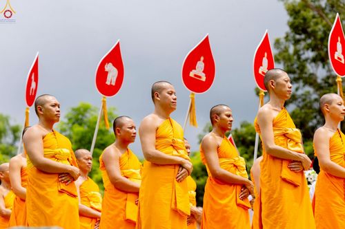 ภาพ No.239335:วันอาทิตย์ที่ 17 สิงหาคม พ.ศ. 2568 พิธีอัญเชิญรูปเหมือนพระมงคลเทพมุนี (สด จันทสโร) ณ ศาลากลางจังหวัดเลย ถึงลานพญานาค สวนสาธารณะกุดป่อง อ.เมือง จ.เลย