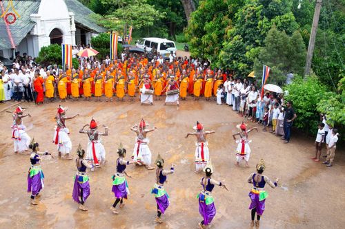 ภาพ No.140019:PhotoStory มหาศรัทธา ธรรมยาตราศรีลังกา EP.2 พิธีเปิดโครงการสยาม-ลังกา ธรรมยาตรา ฉลองเทศกาลวิสาขบูชาแห่งชาติ ศรีลังกา บูชาธรรม 80 ปีหลวงพ่อธัมมชโย เมื่อวันที่ 17 พฤษภาคม พ.ศ. 2567