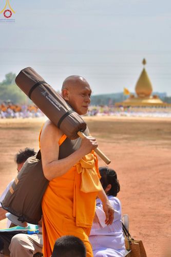 ภาพ No.129163:พระธรรมยาตราเดินธรรมยาตรา ณ ชุมชนรอบศูนย์ปฏิบัติธรรมภาคใต้ อ.บางกล่ำ จ.สงขลา วันที่ 10 มีนาคม พ.ศ. 2567