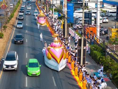 ภาพ No.120175:พิธีต้อนรับพระธรรมยาตรา ในโครงการธรรมยาตรา กตัญญูบูชา มหาปูชนียาจารย์ พระมงคลเทพมุนี(สด จนฺทสโร) พระผู้ปราบมาร อนุสรณ์สถาน 7 แห่ง ปีที่ 12 วันที่ 28 มกราคม พ.ศ. 2567 ณ วัดพระธรรมกาย จ.ปทุมธานี