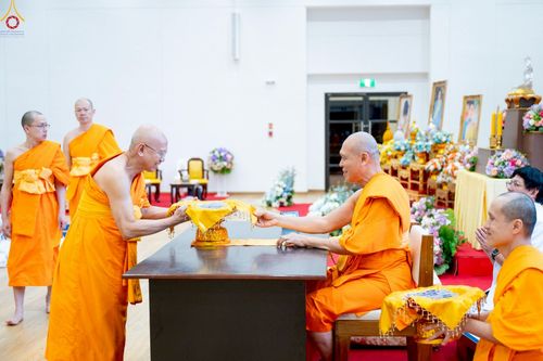 ภาพ No.242882:วันที่ 29-31 สิงหาคม พ.ศ. 2568 องค์กรภาคีเครือข่าย “บวร” (บ้าน-วัด-โรงเรียน-ราชการ) อ.คลองหลวง จัดบวชอุบาสิกาแก้ว ถวายพระราชกุศลแด่สมเด็จพระพันปีหลวง - กตัญญูบูชาแด่ผู้มีพระคุณ