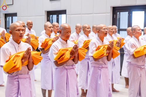 ภาพ No.156824:พิธีบรรพชาอุปสมบท ธรรมทายาท โครงการอุปสมบทหมู่บูชาธรรมครบรอบ 107 ปี วันครูผู้ค้นพบวิชชาธรรมกาย ณ โบสถ์พระไตรปิฏก วัดพระธรรมกาย วันเสาร์ที่ 14 กันยายน พ.ศ. 2567
