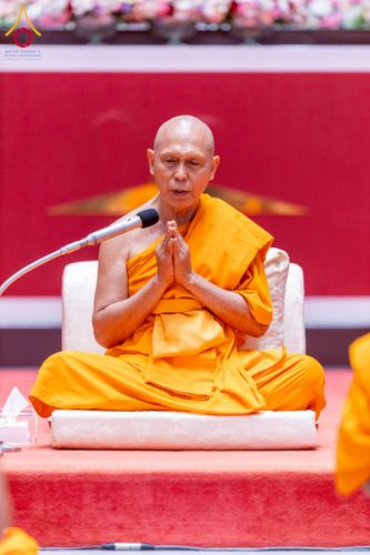 ภาพ No.256344:วันที่ 4 ตุลาคม พ.ศ. 2568 พิธีบรรพชาอุปสมบท  โครงการอุปสมบทหมู่บูชาธรรม 141 ปี  พระมงคลเทพมุนี (สด จนฺทสโร) ณ โบสถ์พระไตรปิฏก วัดพระธรรมกาย จ.ปทุมธานี