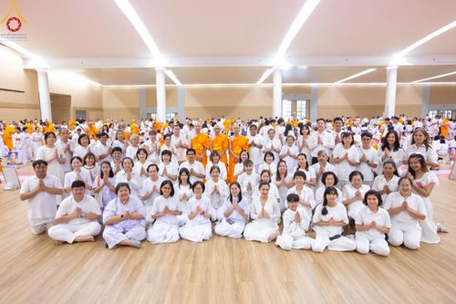 ภาพ No.217352:วันเสาร์ที่ 12 เมษายน พ.ศ. 2568 พิธีบรรพชา พิธีขอศีลและขอนิสสัย พิธีมอบบาตร ในโครงการอุปสมบทหมู่ บูชาธรรมหลวงพ่อธัมมชโย, โครงการธรรมทายาท ระดับอุดมศึกษา รุ่นที่ 52 ,  โครงการบวชพระนานาชาติ AEC & WAB CEO รุ่นที่ 4 ณ วัดพระธรรมกาย