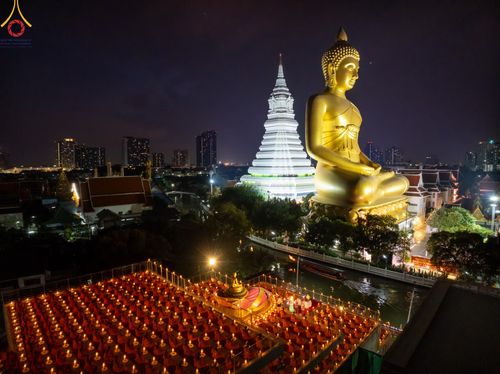 ภาพ No.119323:พิธีจุดประทีปถวายเป็นพุทธบูชา และบูชาธรรมมหาปูชนียาจารย์ พระมงคลเทพมุนี(สด จนฺทสโร) ในโครงการธรรมยาตราฯ วันที่ 26 มกราคม พ.ศ. 2567 ณ อาคารธรรมยาตรา กตัญญูบูชามหาปูชนียาจารย์ ตรงข้ามวัดปากน้ำภาษีเจริญ จ.กรุงเทพมหานคร
