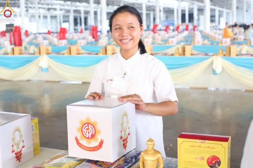 ภาพ No.61502:V.36 ทุ่มเทเพื่อพ่อ 80 ปี ภาพการเตรียมงานของหน่วยงานต่างๆ เพื่อพิธีฉลองอายุวัฒนมงคล 80 ปี หลวงพ่อธัมมชโย และรับถวายมหาสังฆทาน 10,000 กว่าวัดทั่วประเทศ ในวันคุ้มครองโลก จันทร์ที่ 22 เมษายน พ.ศ.2567