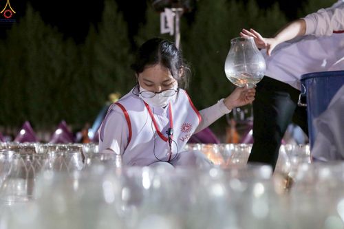 ภาพ No.306626:ภาพเบื้องหลังอาสาสมัครรวมใจ ชุดที่ 5 ในโครงการธรรมยาตรา กตัญญูบูชา มหาปูชนียาจารย์ พระมงคลเทพมุนี(สด จนฺทสโร) พระผู้ปราบมาร อนุสรณ์สถาน 7 แห่ง ปีที่ 14