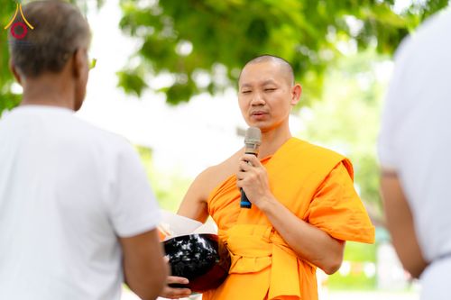ภาพ No.342507:วันที่ 31 กรกฎาคม พ.ศ. 2569  ต้อนรับคณะแสวงบุญชาวศรีลังกา 31 ท่าน เยี่ยมชมวัดพระธรรมกาย