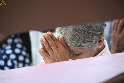 ภาพ No.278741:วันที่ 30 ตุลาคม 2568  กฐินสมทบวัดต่างประเทศ โดยคณะศิษยานุศิษย์  บูชาธรรม 81 ปี หลวงพ่อธัมมชโย  ณ วัดศรีโพธินันทะ ประเทศศรีลังกา