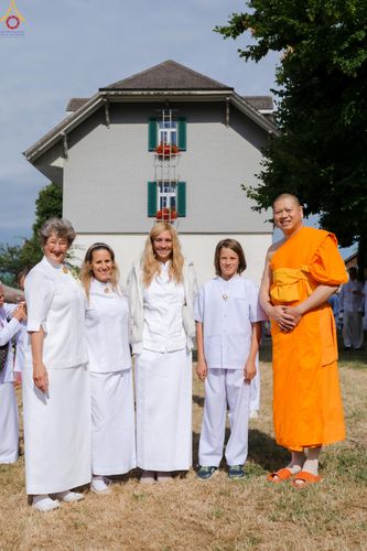 ภาพ No.286206:วันที่ 13 กรกฎาคม พ.ศ. 2568  พิธีทอดผ้าป่าฉลอง 13 ปี  วัดพระธรรมกายสวิตเซอร์แลนด์