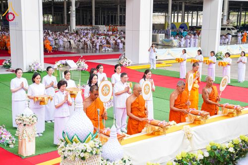 ภาพ No.316552:วันอาทิตย์ที่ 29 มีนาคม พ.ศ. 2569 พิธีทอดผ้าบังสุกุลและพิธีชำระร่าง โยมพ่อณรงค์ จินตมากุล  สิริอายุ 99 ปี 11 เดือน โยมบิดา พระครูปลัดรัตนวีรวัฒน์ (รังสฤษดิ์ อิทฺธิจินตโก) ที่ปรึกษาเจ้าคณะจังหวัดปทุมธานี เจ้าอาวาสวัดพระธรรมกาย  ณ ฌาปนสถานชั่วคราว ทางเข้า 