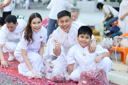 ภาพ No.306077:วันที่ 25 มกราคม พ.ศ. 2569 พิธีต้อนรับพระธรรมยาตรา วัดพระธรรมกาย(ภาพชุดที่ 4) ในโครงการธรรมยาตรา กตัญญูบูชา มหาปูชนียาจารย์ พระมงคลเทพมุนี(สด จนฺทสโร) พระผู้ปราบมาร อนุสรณ์สถาน 7 แห่ง ปีที่ 14