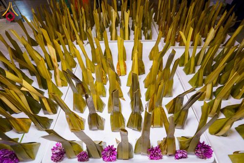 ภาพ No.303149:วันที่ 26 มกราคม พ.ศ. 2569 พิธีถวายภัตตาหารเป็นสังฆทาน แด่พระธรรมยาตรา ณ วัดพระธรรมกาย  จังหวัดปทุมธานี ในโครงการธรรมยาตรา กตัญญูบูชา มหาปูชนียาจารย์ พระมงคลเทพมุนี(สด จนฺทสโร) พระผู้ปราบมาร อนุสรณ์สถาน 7 แห่ง ปีที่ 14