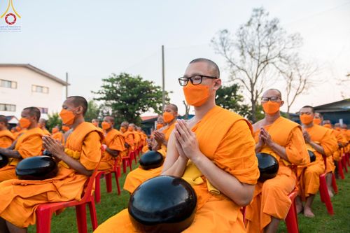 ภาพ No.116029:พิธีตักบาตรพระธรรมยาตรา ณ อนุสรณ์สถานลำดับที่ 4 สถานที่เกิดด้วยกายธรรม วัดโบสถ์(บน) จ.นนทบุรี วันที่ 21 มกราคม พ.ศ. 2567