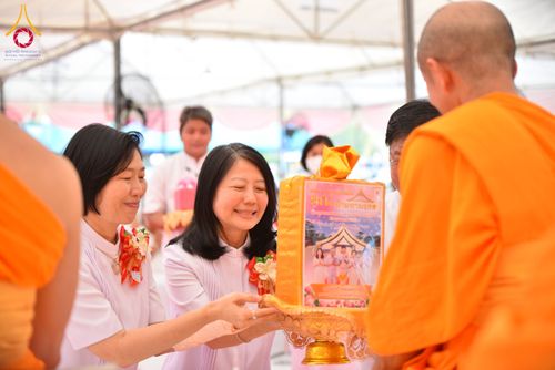 ภาพ No.131501:พิธีทอดผ้าป่ายกค้ำฟ้ามหามงคล อาคาร 80 ปี หลวงพ่อธัมมชโย ณ ศูนย์ปฏิบัติธรรมวิหารแดง ต.เจริญธรรม อ.วิหารแดง จ.สระบุรี วันที่ 17 มีนาคม พ.ศ. 2567