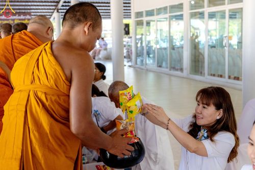 ภาพ No.123871:พิธีถวายสังฆทาน 323 วัด 4 จังหวัดชายแดนภาคใต้ ครั้งที่ 166 ณ ศูนย์ปฏิบัติธรรมภาคใต้ อ.บางกล่ำ จ.สงขลา วันเสาร์ที่ 17 กุมภาพันธ์ พ.ศ. 2567