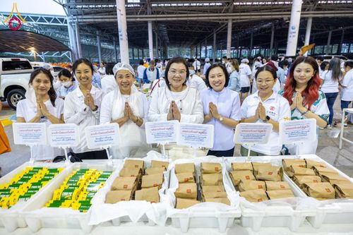 ภาพ No.120597:พิธีถวายภัตตาหารเป็นสังฆทาน แด่คณะพระธรรมยาตรา ปีที่ 12 วันที่ 29 มกราคม พ.ศ. 2567 ณ สภาธรรมกายสากล วัดพระธรรมกาย