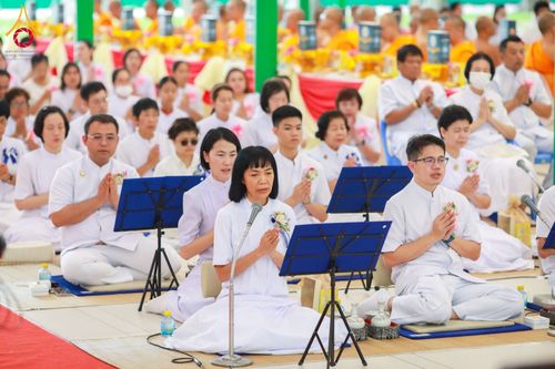ภาพ No.159085:พิธีทอดผ้าป่าถวายทุนการศึกษาพระภิกษุสามเณรทั่วโลก และ พิธีถวายสังฆทานหนังสือพระไตรปิฏก 80 วัด บูชาธรรม 80 ปี หลวงพ่อธัมมชโย วันเสาร์ที่ 21 กันยายน พ.ศ. 2567 ณ โบสถ์พระไตรปิฏก วัดพระธรรมกาย