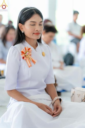 ภาพ No.169626:พิธีทอดกฐินเพื่อสร้าง หอฉันคุณยายอาจารย์ มหารัตนอุบาสิกาจันทร์ ขนนกยูง  ณ ศูนย์ปฏิบัติธรรมชลบุรี วันที่ 25 ตุลาคม พ.ศ. 2567