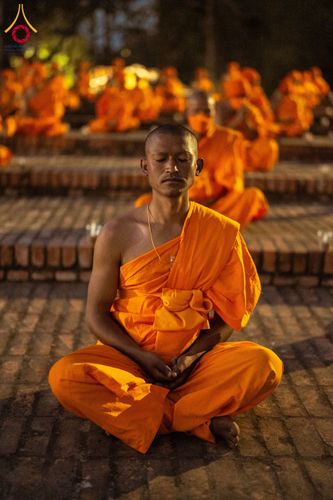 ภาพ No.130611:พิธีจุดโคมประทีปถวายเป็นพุทธบูชา ในโครงการบรรพชา 1,250 รูป ณ มหาวิหารมายาเทวี แดนประสูติ สวนลุมพินี ประเทศเนปาล วันที่ 9 มีนาคม พ.ศ. 2567