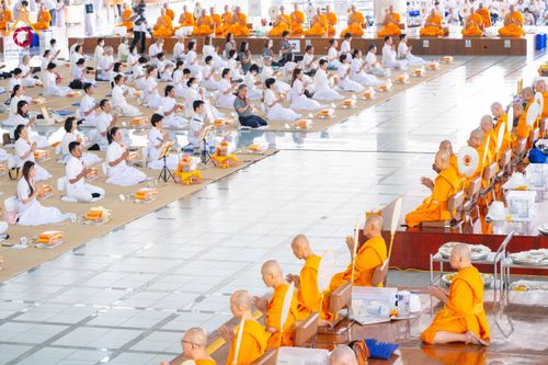 ภาพ No.209893:วันพุธที่ 26 กุมภาพันธ์ พ.ศ. 2568 พิธีบุพเปตพลี ครั้งที่ 159 ณ หอฉันคุณยายอาจารย์จันทร์ขนนกยูง วัดพระธรรมกาย