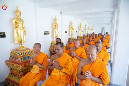 ภาพ No.101215:พิธีบรรพชาธรรมทายาท ในโครงการอุปสมบทบูชาธรรม มหาปูชนียาจารย์ พ.ศ. 2566 ณ วัดสองพี่น้อง สุพรรณบุรี วันที่ 5 ธันวาคม พ.ศ. 2566
