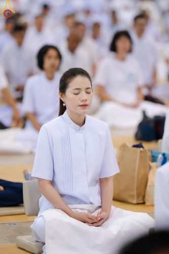 ภาพ No.159148:พิธีบูชาข้าวพระ ในวันอาทิตย์ต้นเดือน วันที่ 6 ตุลาคม พ.ศ. 2567 ณ สภาธรรมกายสากล วัดพระธรรมกาย