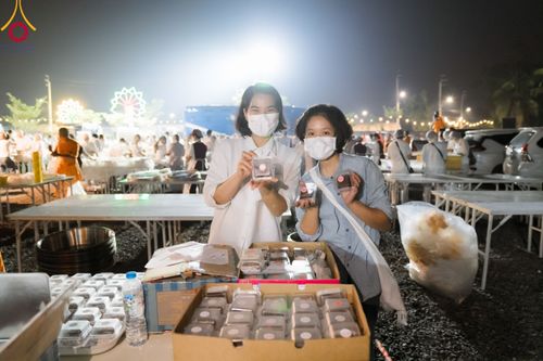 ภาพ No.114469:พิธีถวายภัตตาหารเป็นสังฆทาน แด่คณะพระธรรมยาตรา ปีที่ 12 วันที่ 18 มกราคม พ.ศ. 2567 ณ วัดโบสถ์(บน) บางคูเวียง จ.นนทบุรี