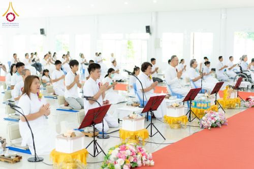 ภาพ No.238540:วันอาทิตย์ที่ 17 สิงหาคม พ.ศ. 2568 พิธีทอดผ้าป่าบำรุงศูนย์อบรมเยาวชนนครปฐม ครบรอบ 14 ปี และพิธีปลูกต้นไม้รอบสระเศรษฐี ณ ศูนย์อบรมเยาวชนนครปฐม