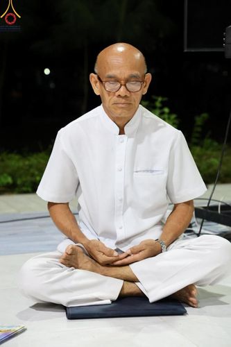 ภาพ No.153878:โครงการอบรมอุบาสก อุบาสิกาแก้ว รุ่นที่ 1 ผู้แทนทอดกฐินสามัคคี 30,000 วัดทั่วไทย ระหว่างวันที่ 6-8 กันยายน พ.ศ. 2567 ณ ศูนย์ปฏิบัติธรรมหนองบัวลำภู