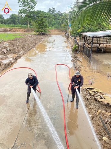 ภาพ No.159648:ฟื้นฟูเชียงราย! ปทุมธานีส่งเครื่องจักรกลสาธารณภัยลงพื้นที่อุทกภัยเร่งช่วยเหลือประชาชน วันที่ 29 กันยายน พ.ศ. 2567 ณ ลานจอดรถ P2 วัดพระธรรมกาย อ.คลองหลวง จ.ปทุมธานี