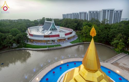 ภาพ No.244524:วันเสาร์ที่ 6 กันยายน พ.ศ. 2568 พิธีเวียนประทักษิณ และวันทาสีมาของนาคธรรมทายาท โครงการอุปสมบทหมู่บูชาธรรมครบรอบ 108 ปี วันครูผู้ค้นพบวิชชาธรรมกาย ณ โบสถ์พระไตรปิฎก วัดพระธรรมกาย