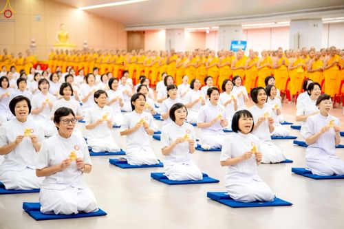 ภาพ No.246533:วันที่ 17 กันยายน พ.ศ. 2568 พิธีรับดวงแก้วนักเรียนบาลี "ดวงแก้วยกชั้นให้ลั่นจักรวาล" ณ ห้องเทวสภา วัดพระธรรมกาย